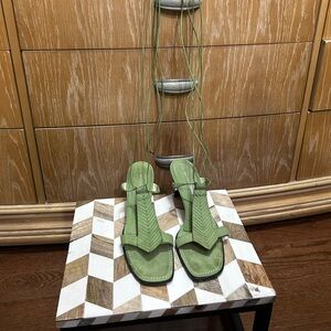 Vintage pair of green leather Maggie’s Shoes